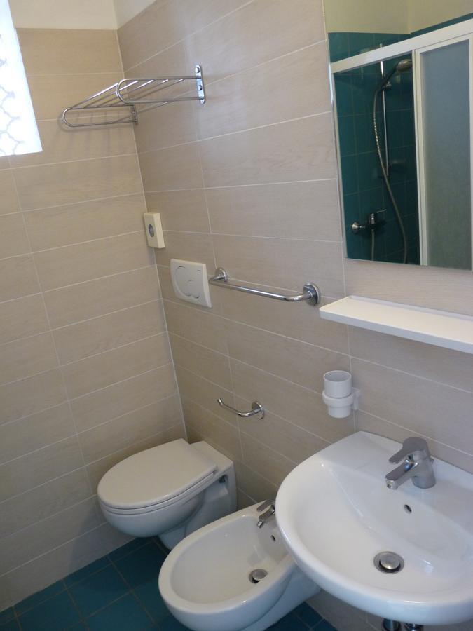 Hotel Haarlem Rimini Esterno foto